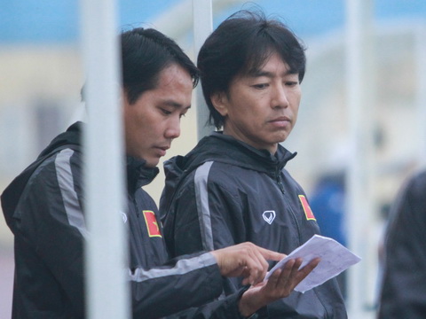 VPF gia hạn thời gian chốt ngoại binh, Futsal Việt Nam thắng Malaysia